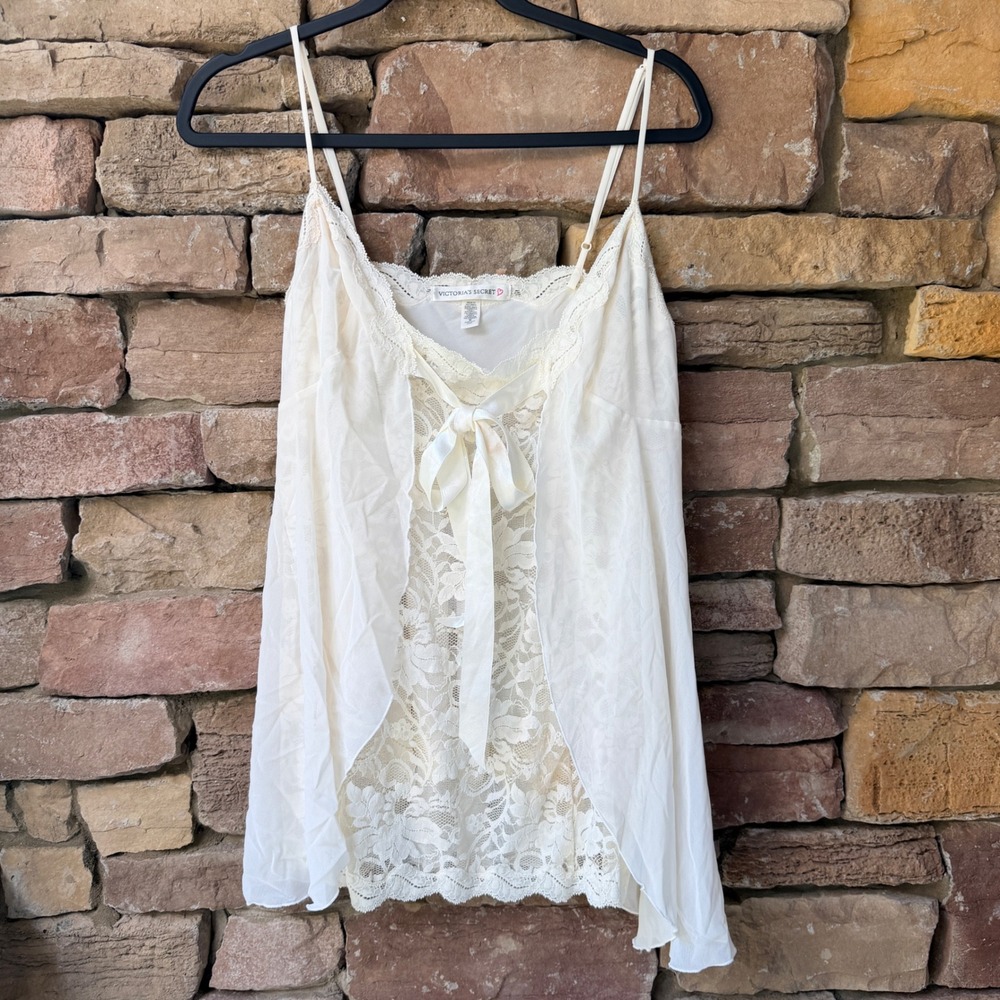 VTG Victoria's Secret Women Medium Babydoll Camisole Ivory Lace Trim Bow Front